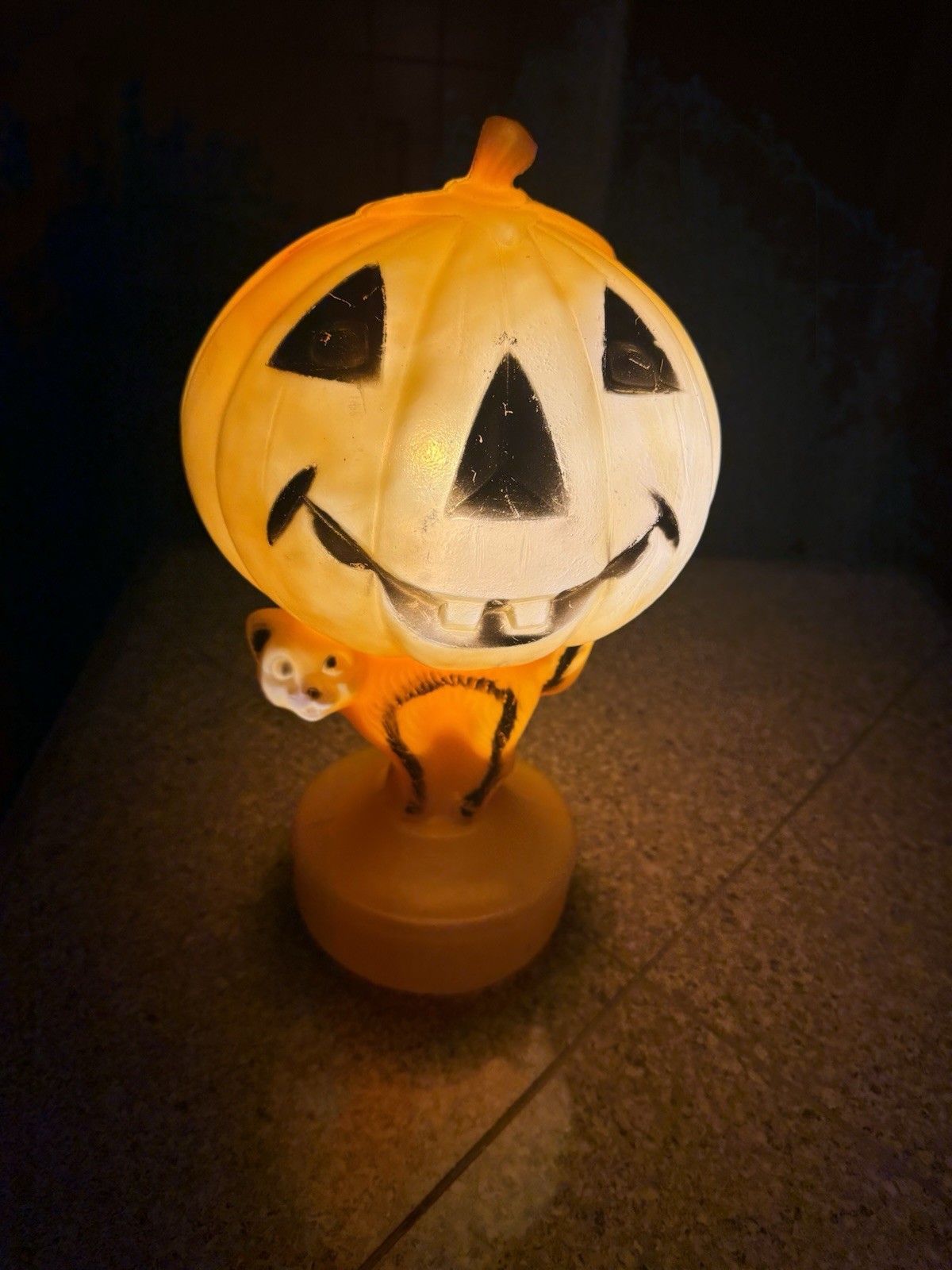 Vintage Plastic Blow Mold Orange Jack O Lantern Pumpkin Cat Halloween Works LED