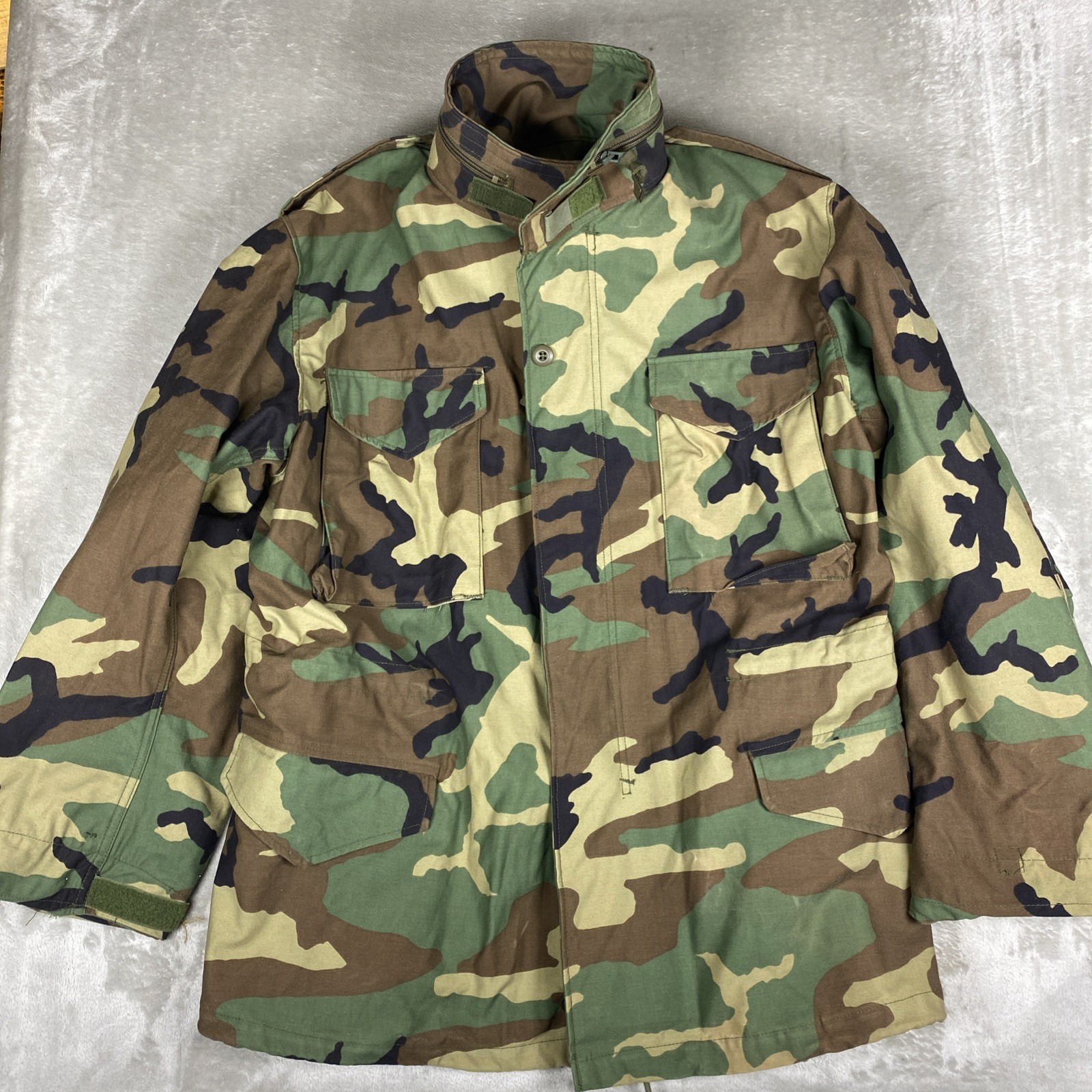 Vintage 1996 US Army M65 Hooded Jacket Medium Regular Woodland Camo No Liner
