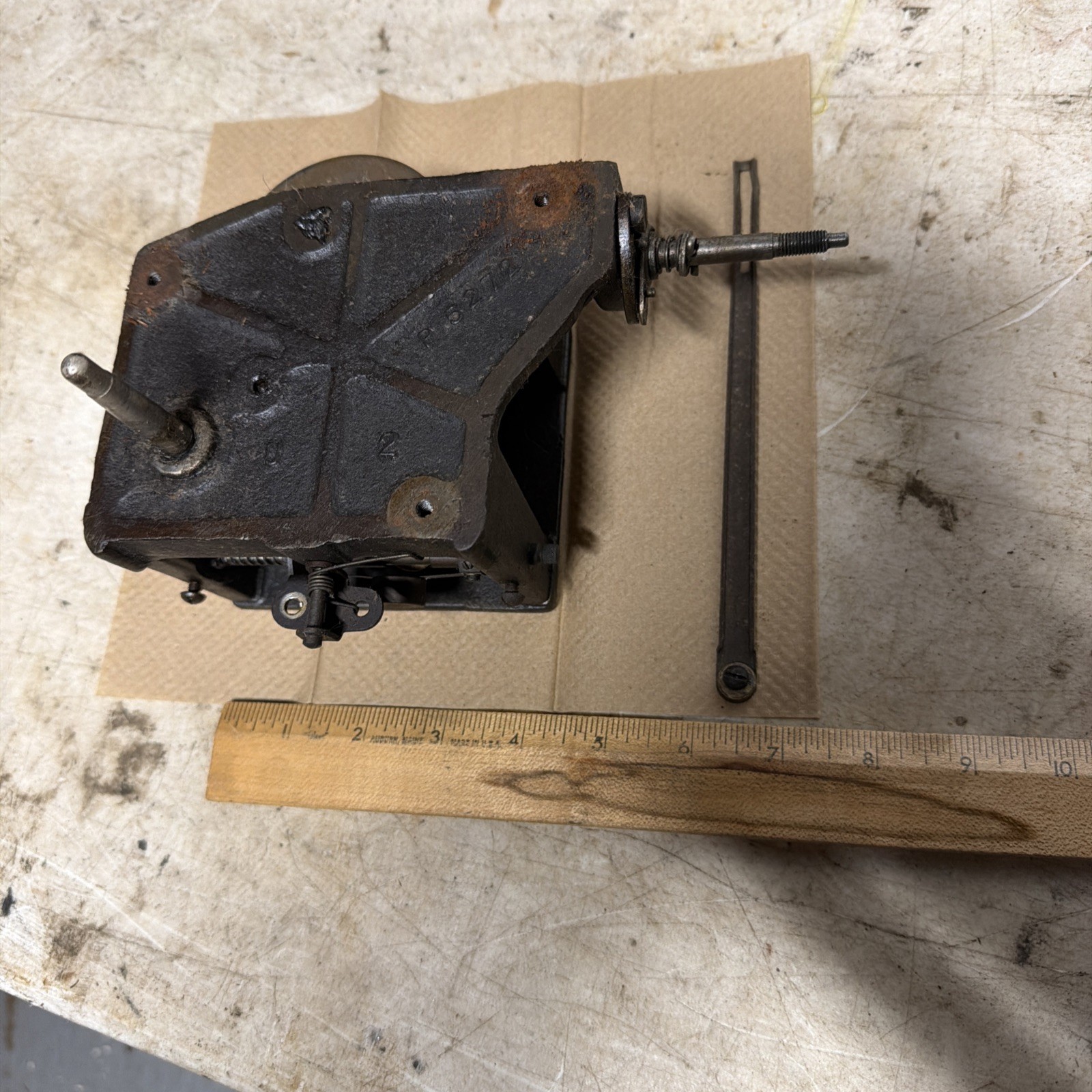 Antique Vintage Wind Up PHONOGRAPH Part Motor