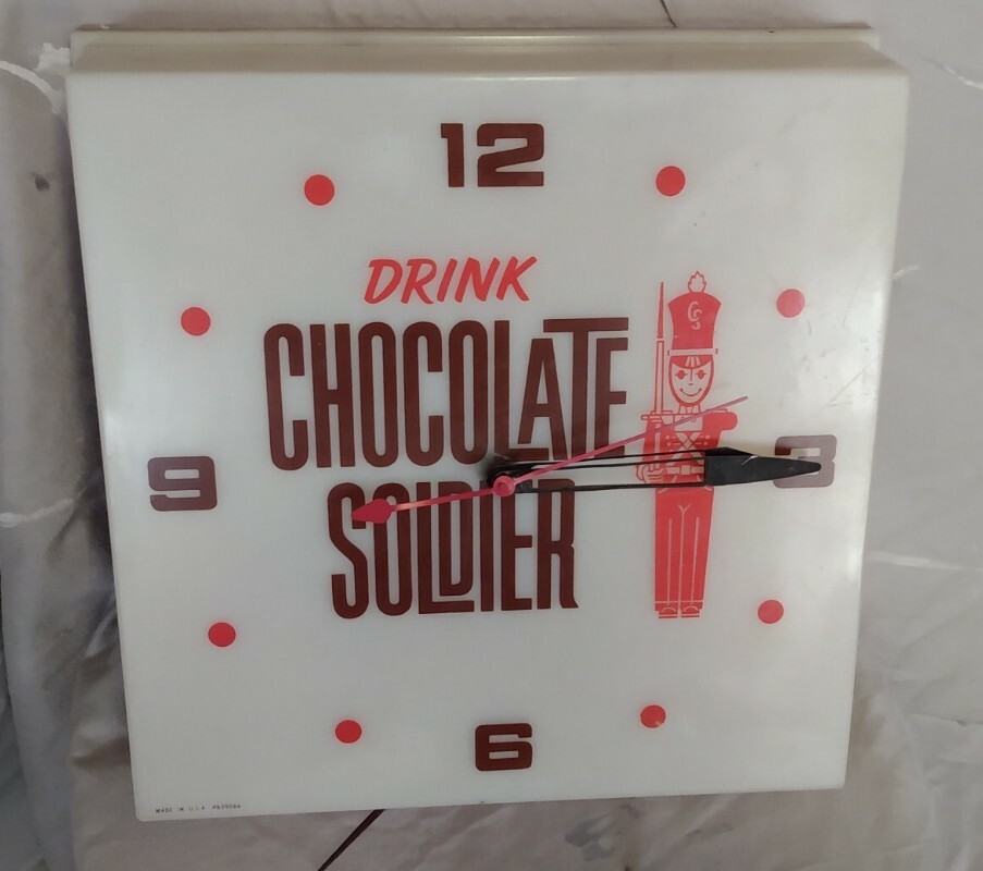 VINTAGE ADVERTISING CHOCOLATE SOLDIER CLOCK SODA