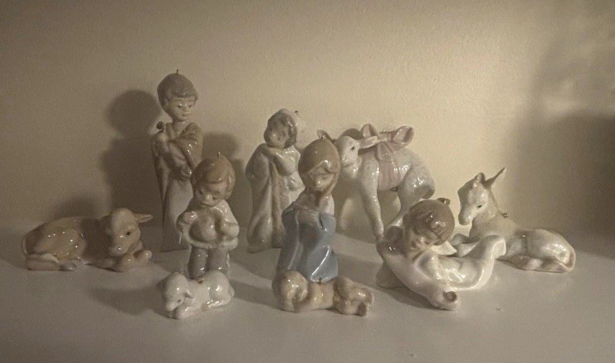 Lladro 10pc Porcelain Christmas Nativity Set  