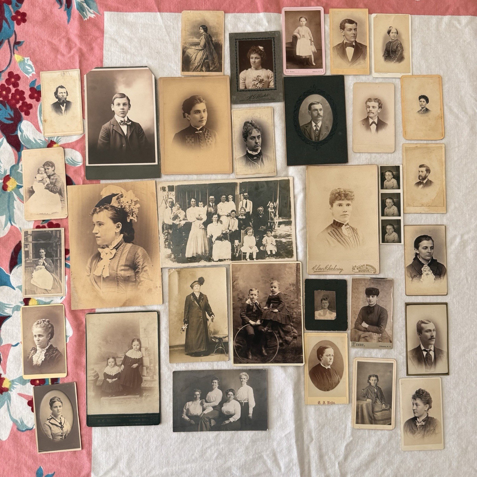Antique Victorian Edwardian Cabinet Card CDV Photo Lot 32 Portraits Family RPPC