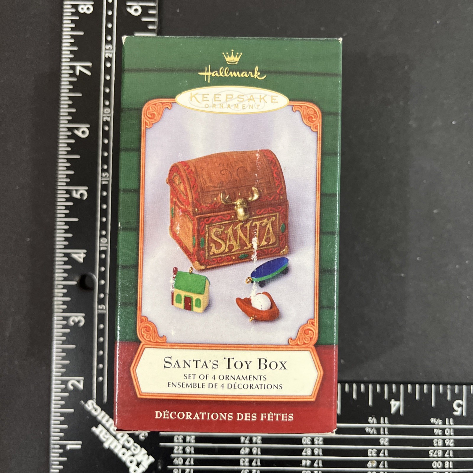 Vtg 2001 Hallmark Keepsake Ornament Santa\'s Toy Box Glove House Skateboard w/box