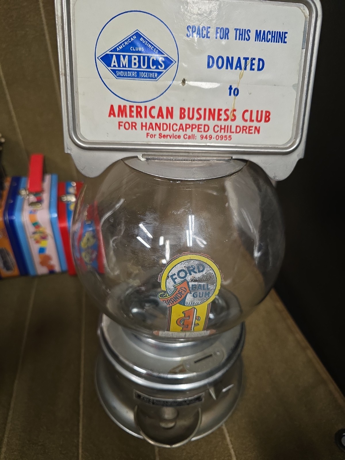 Vintage Ford Gumball machine with Topper 1 Cent