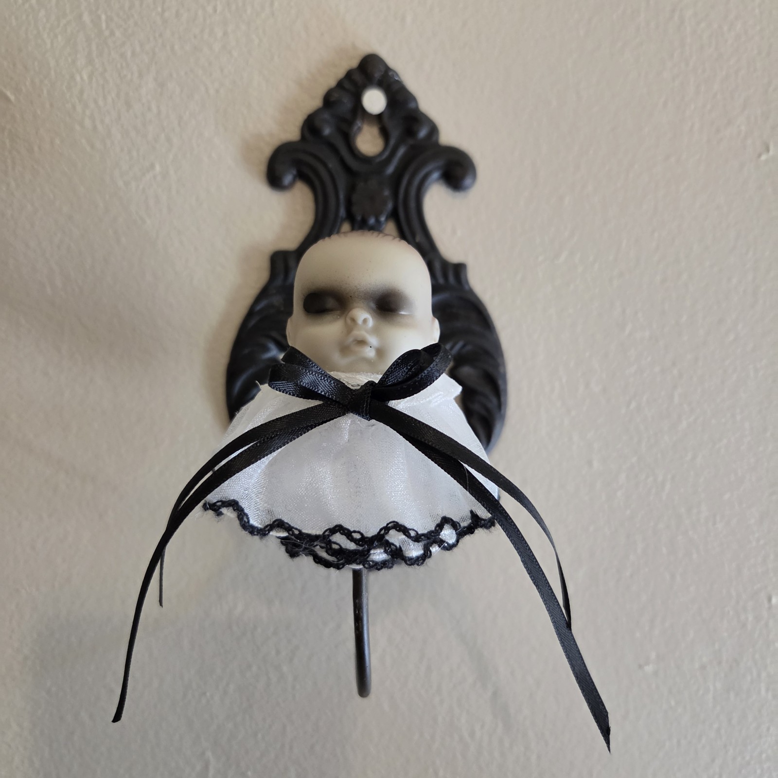 CREEPY MOUNTED BABY DOLL HEAD HANDMADE ANTIQUE METAL HALLOWEEN WALL DECOR PROP