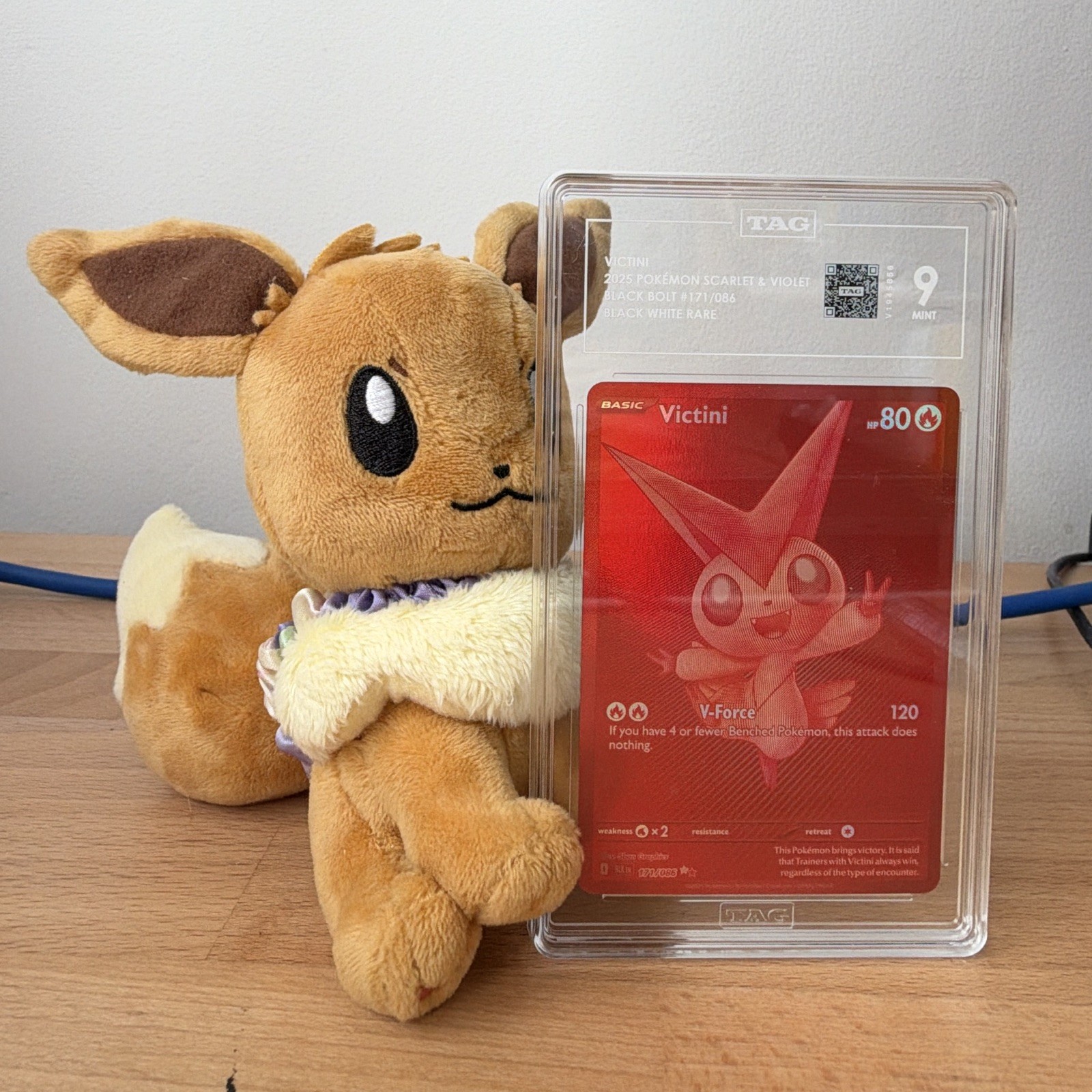 Pokémon TCG Victini 171/086 Black Bolt Black White Rare Foil - TAG Graded 9
