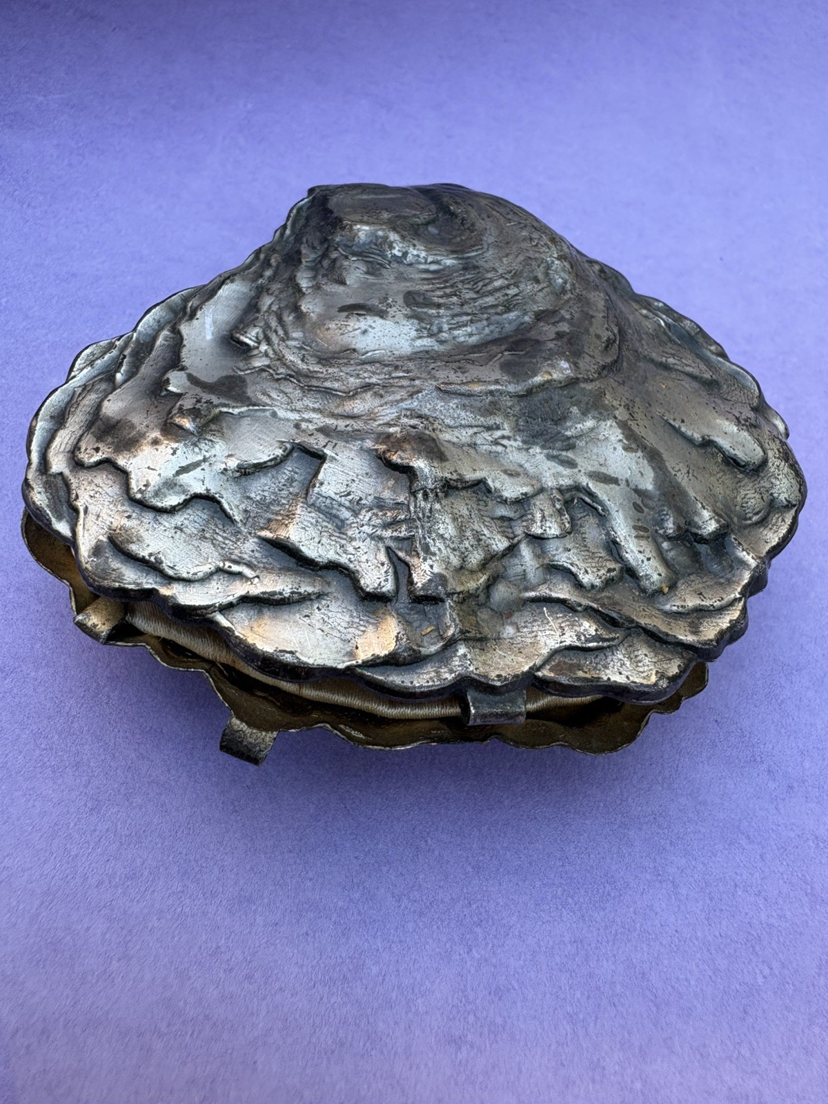 Vintage Realistic Cast Metal Oyster Clam Shell Jewelry Trinket Box Satin Insert