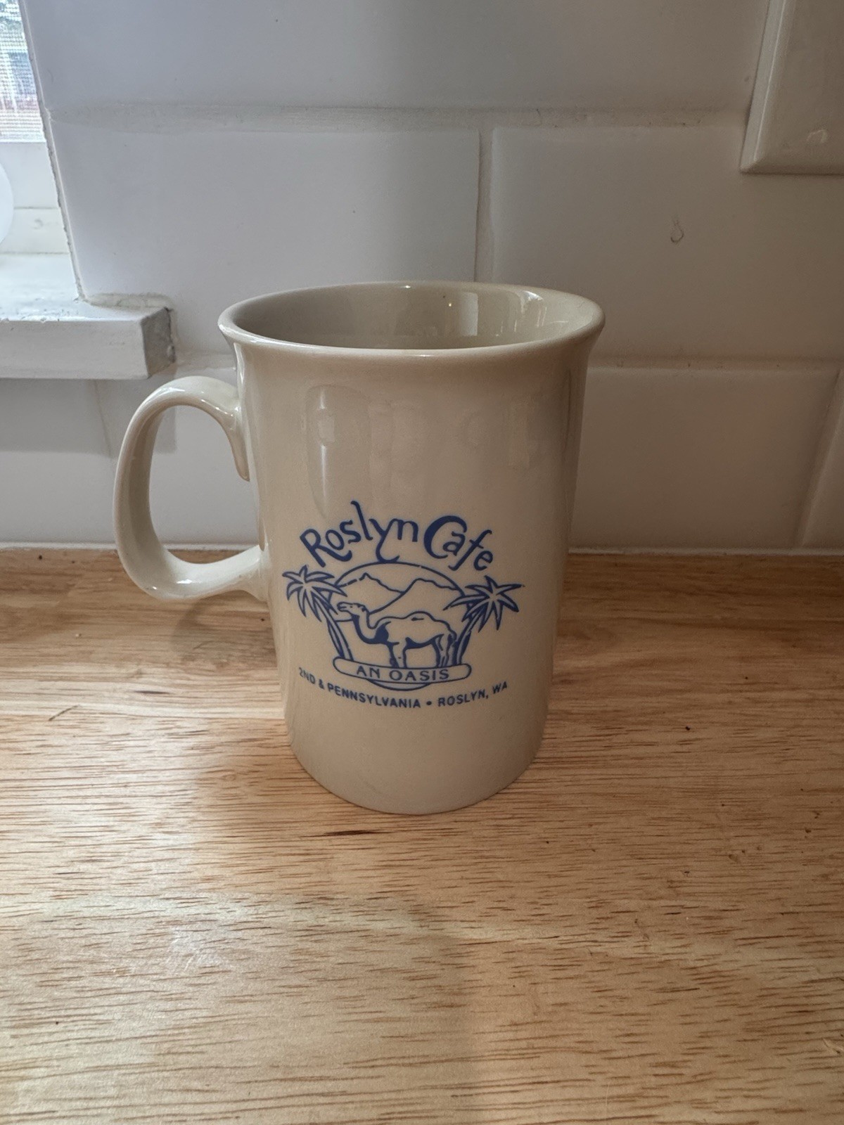 Vintage Roslyn Cafe Coffee Mug An Oasis Camel Northern Exposure TV Show Prop WA