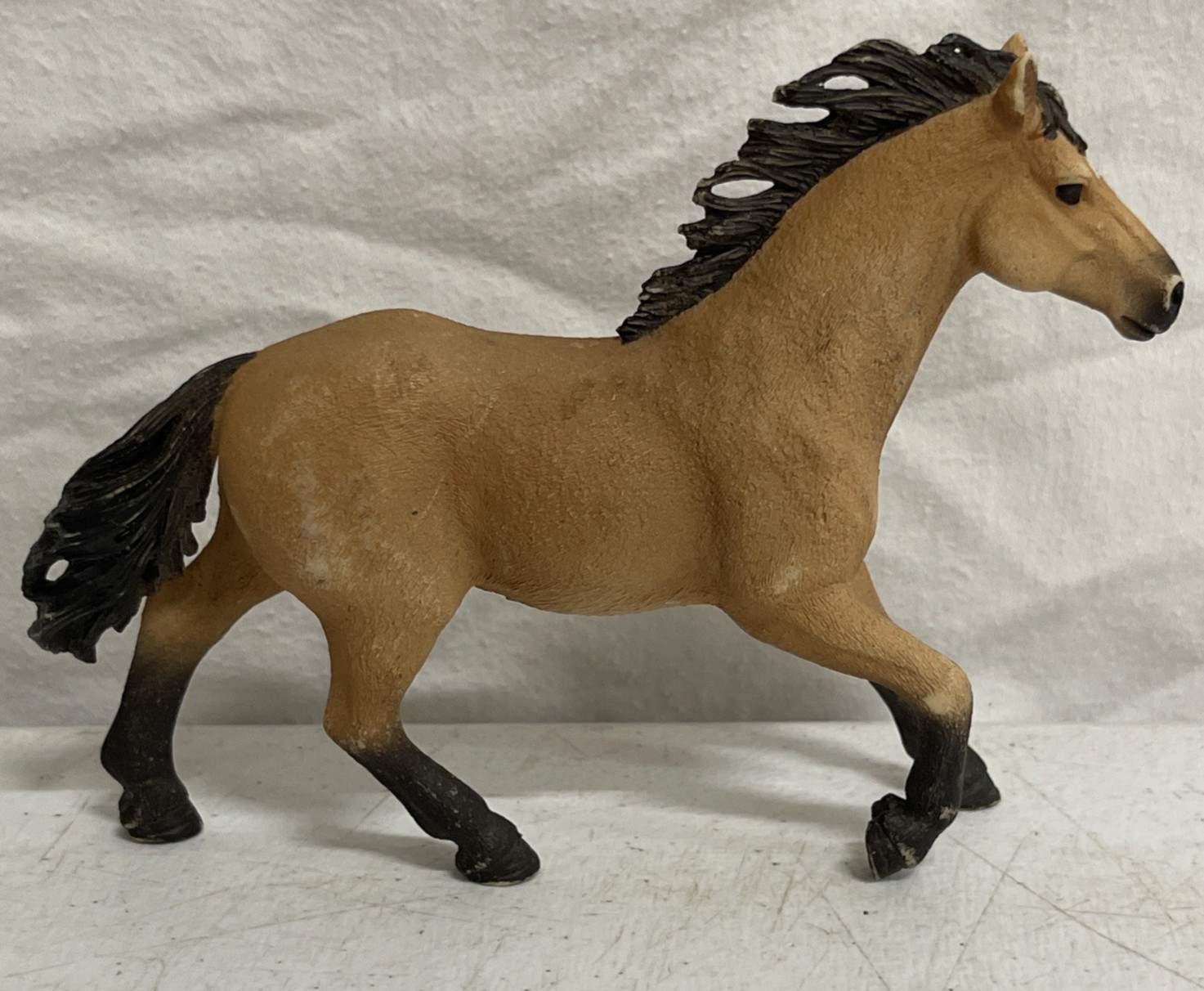 Schleich 13690 Akhal-Teke Stallion Horse Figurine Retired 2011 Farm World