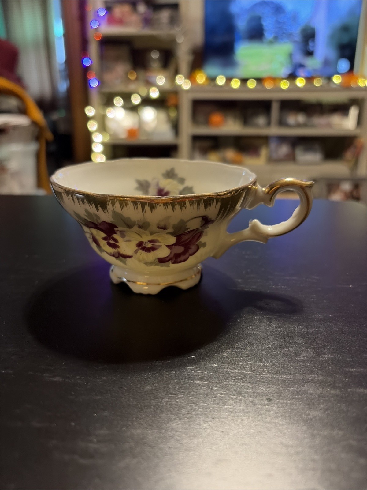 Vtge Victorian delicate Royal Sealy pansy China Japan footed Tea Cup