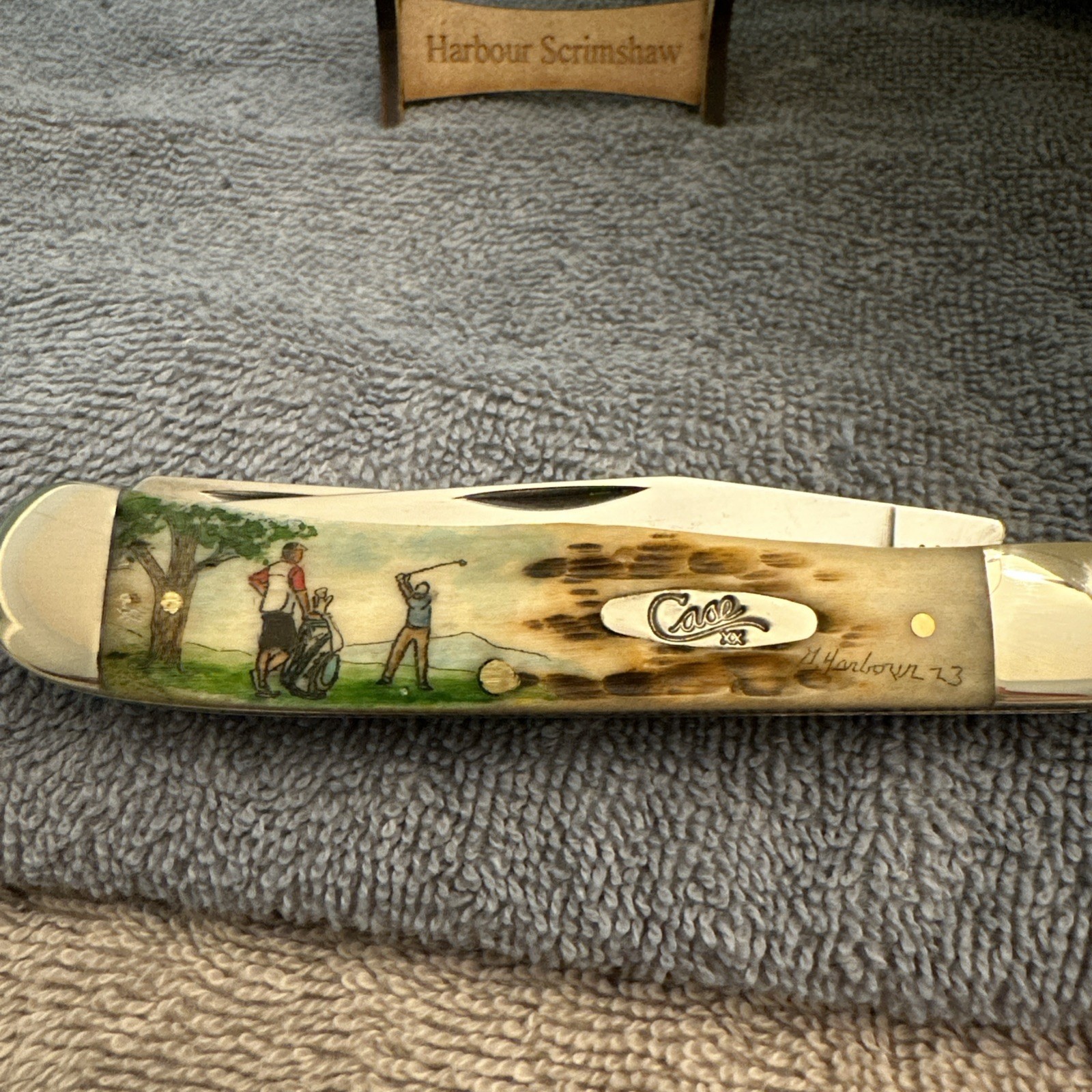 CASE XX TRAPPER KNIFE w ORIGINAL COLOR SCRIMSHAW by HARBOUR - 