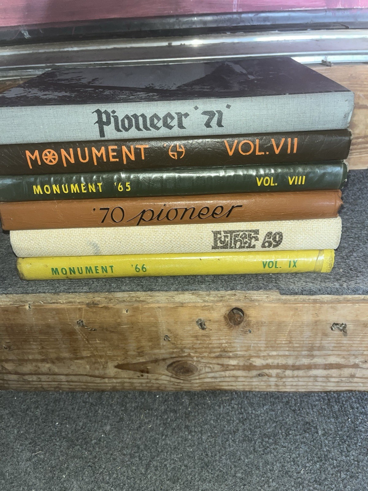 Lot Of 6 Vintage Year books 1960’s Cedar Rapids Iowa George Washington Luther