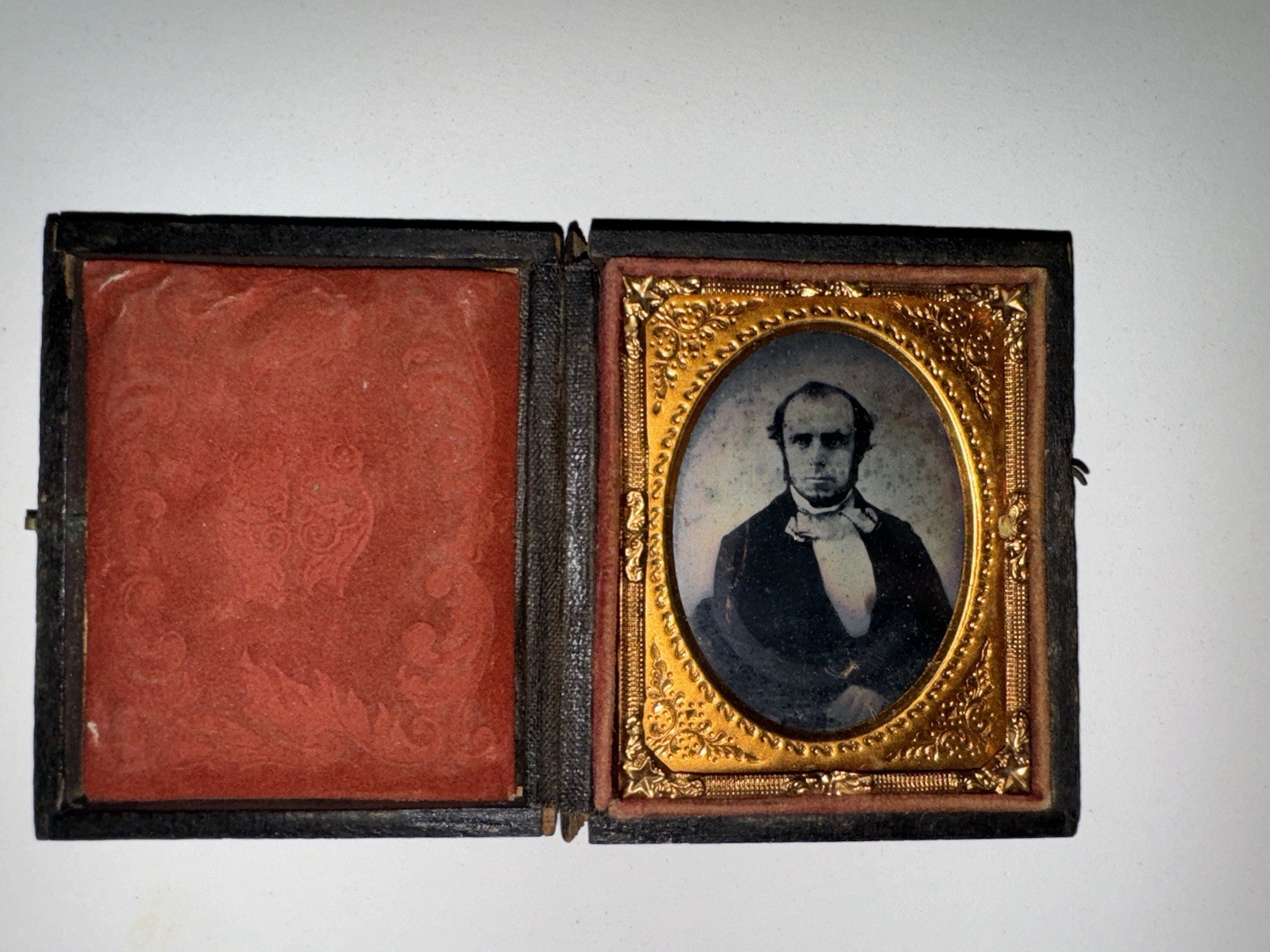 Antique Ambrotype Portrait of Creepy Victorian Man Full Case