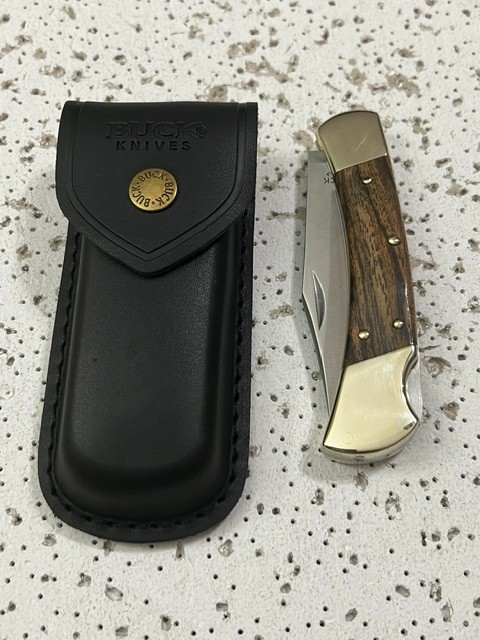 Buck 110 USA Folding Hunter Knife Lockback W/Leather Sheath —--