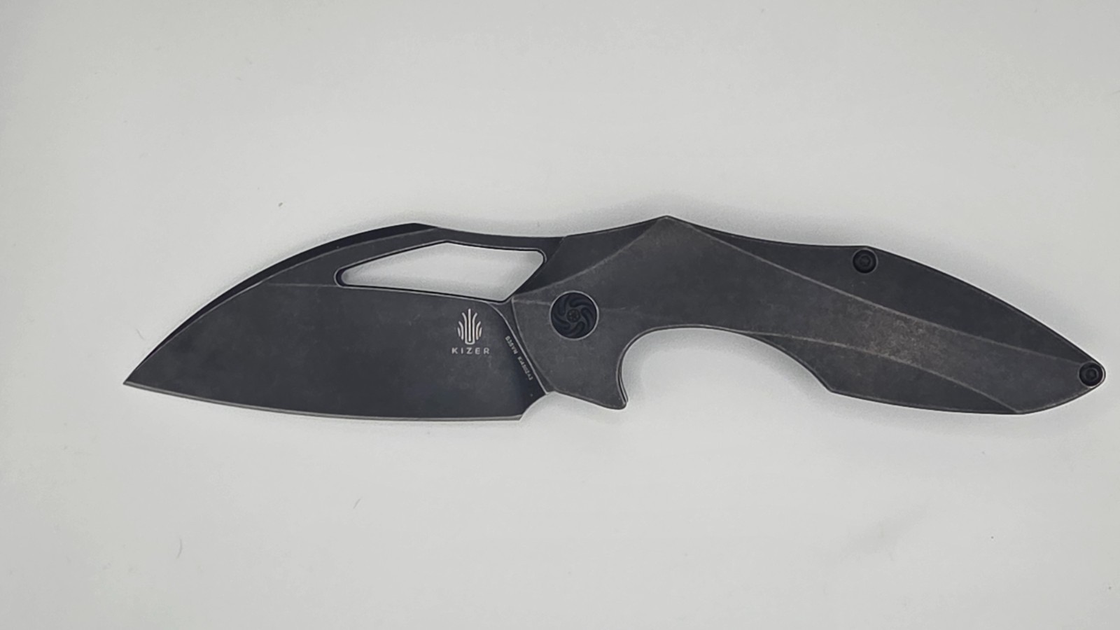 Kizer Megatherium KI4502A2 titanium CPM-S35VN Elijah Isham