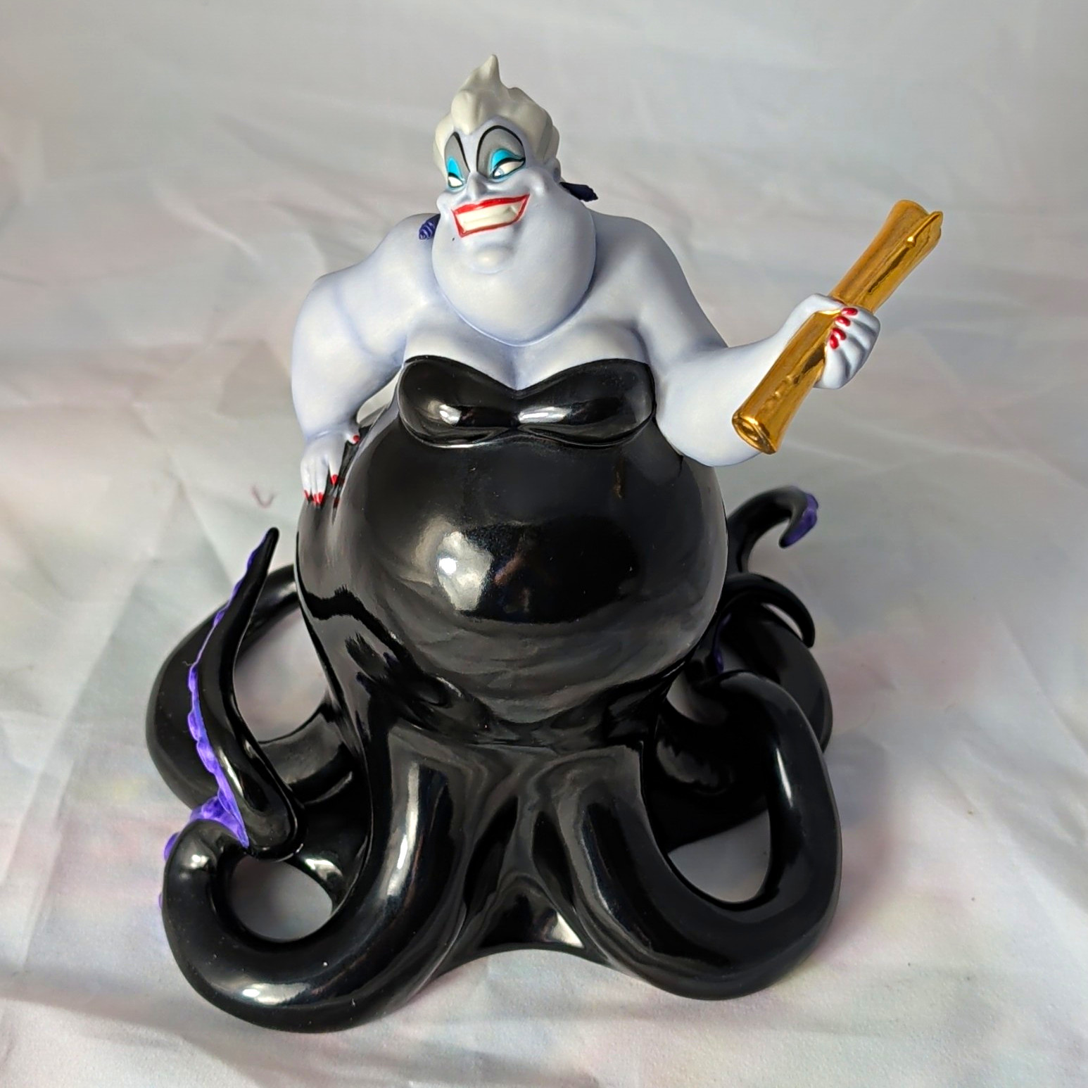Disney Classics Collection: The Little Mermaid Ursula “We Made a Deal” 1998 8\
