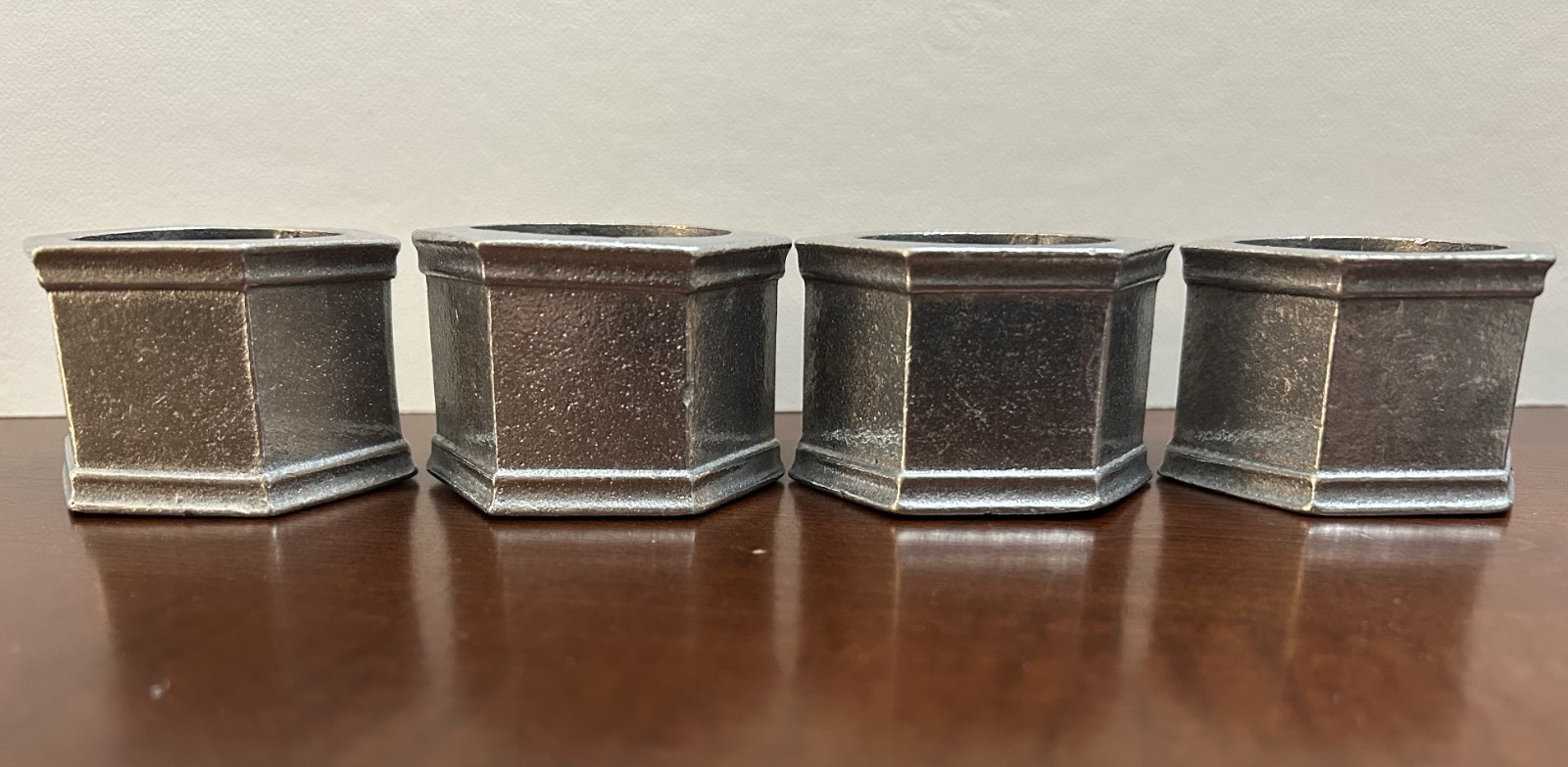 Vintage 4 Piece Wilton Armetale Pewter Napkin Ring Holders \