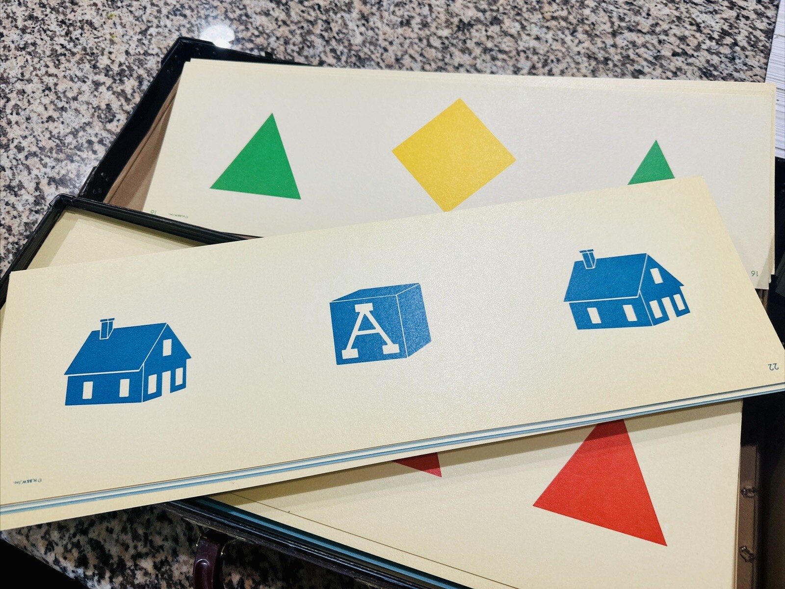 Approx. 75 1940’s Vintage Classroom Flash Or Wall Cards Original Case 20.5x6