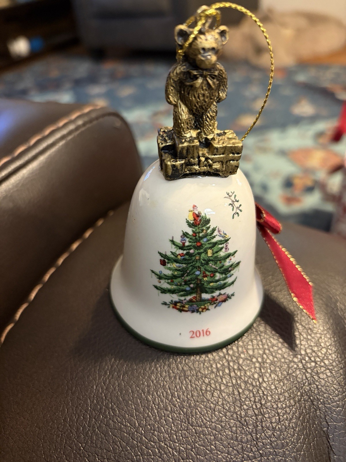 2016 SPODE ANNUAL CHRISTMAS TREE PORCELAIN BELL ORNAMENT WITH TEDDY BEAR TOPPER