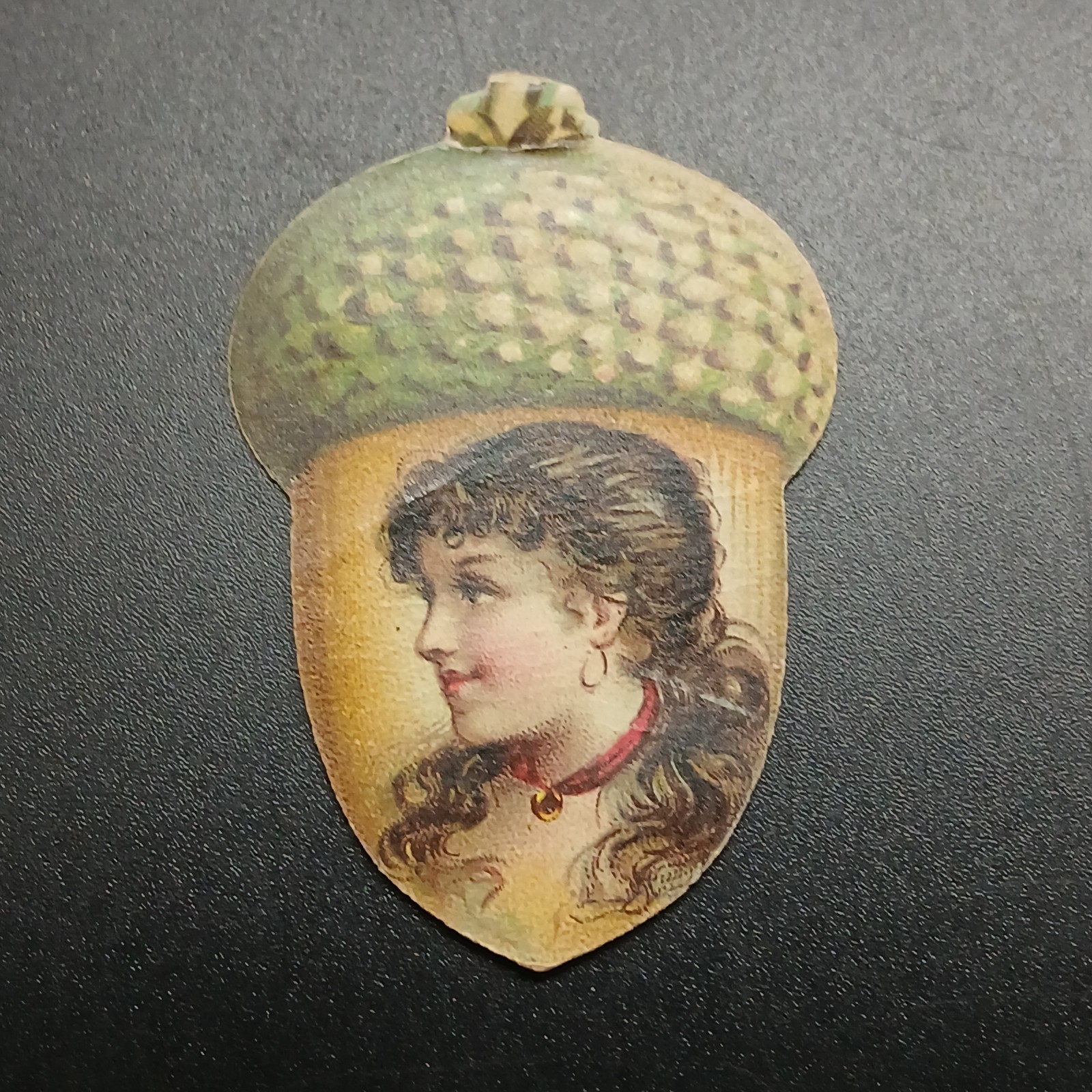 1890s Kinney Bros. N228 Antique Acorn Victorian Diecut Tobacco Cigarette Card