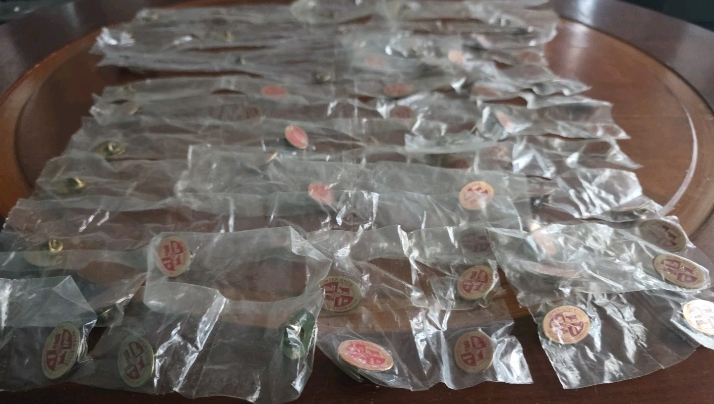 Lot Of 75 Inter-State Milk Producers Co-Op Vintage Dairy Pins - Union 65
