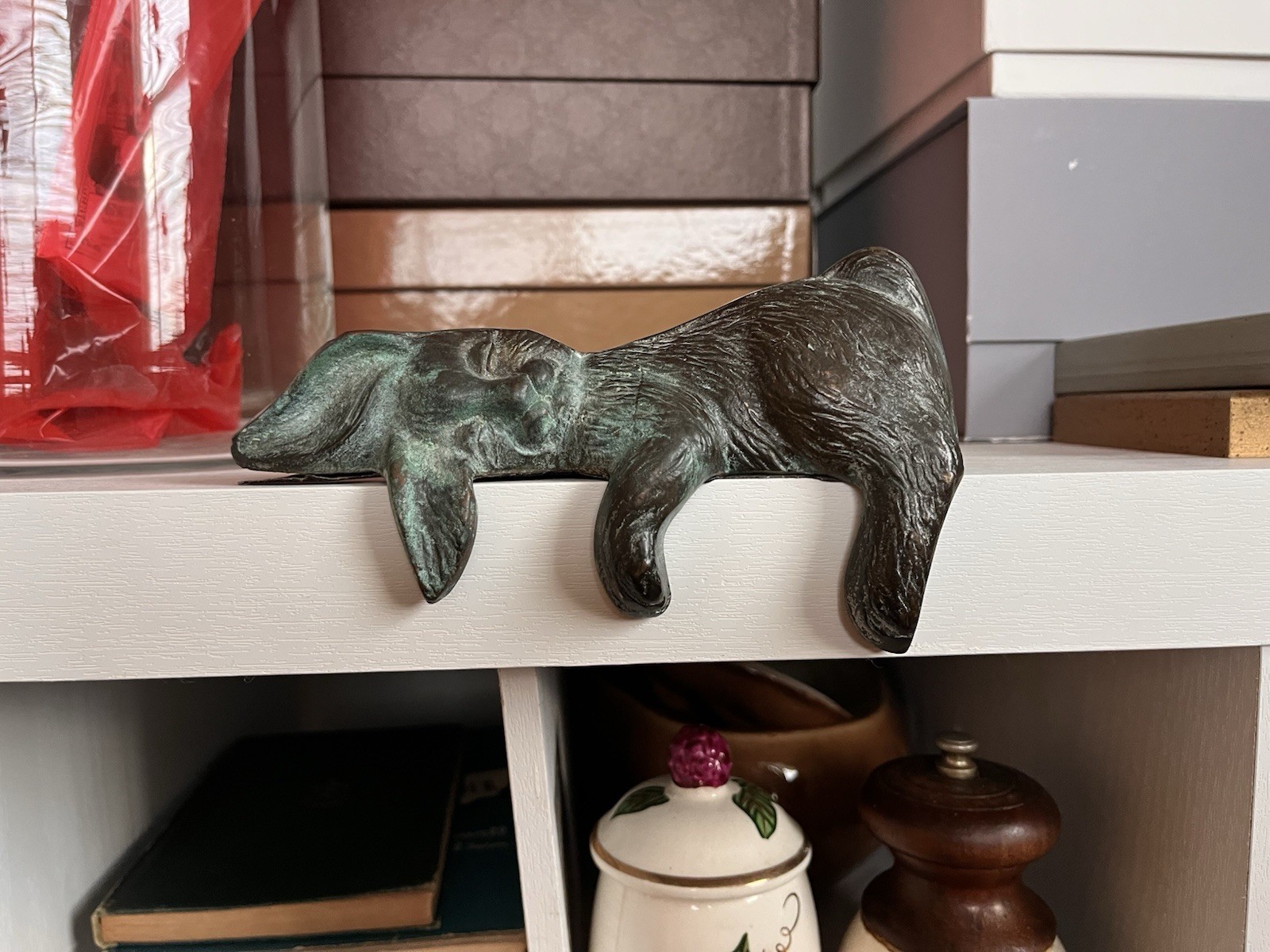 Vtg Solid Brass Sleeping Bunny Rabbit Shelf Book Sitter Figurine Made In Korea