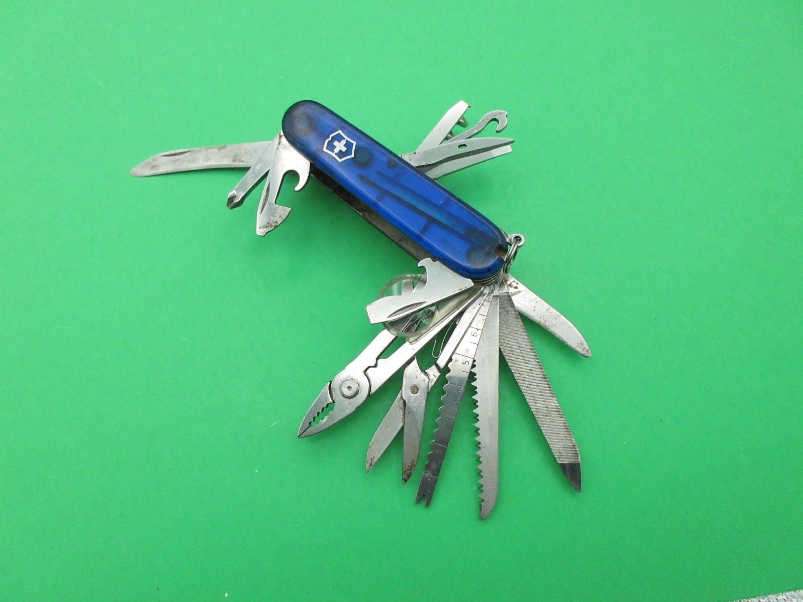 Victorinox Swiss Army SwissChamp 91mm Folding Pocket Knife Multi Tool READ #8