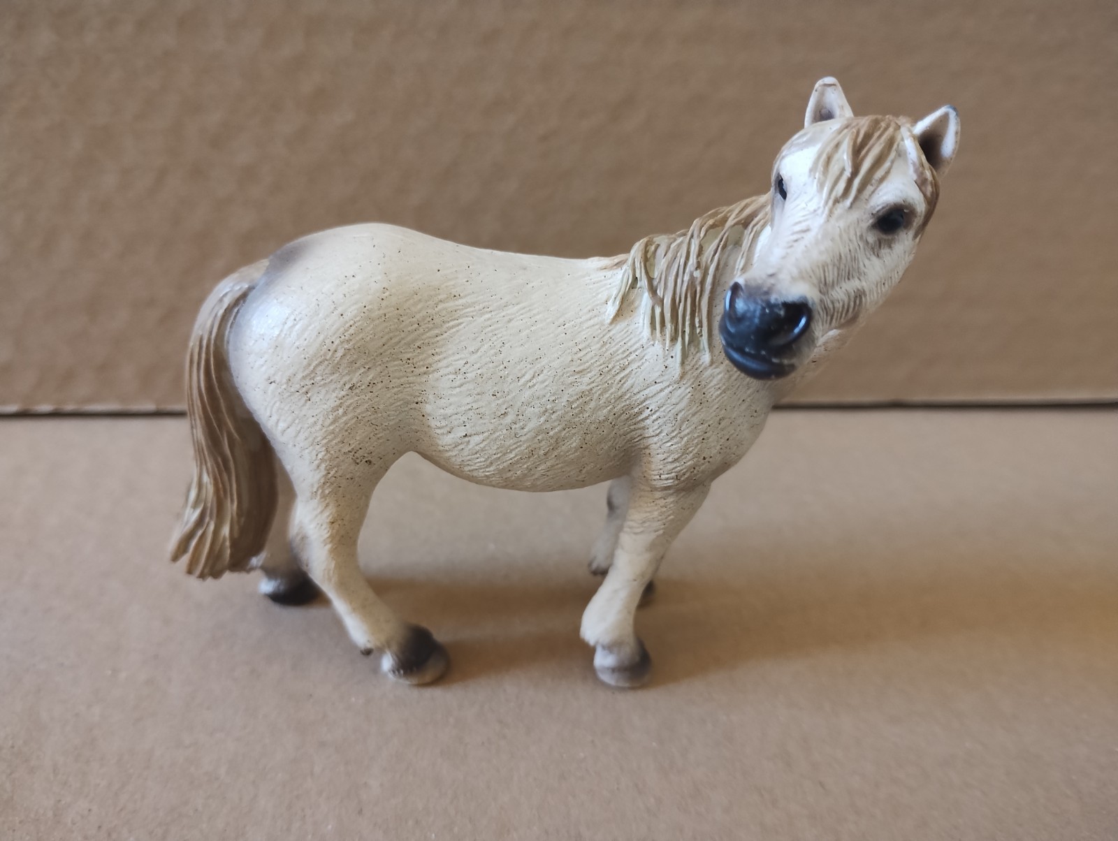 Rare RETIRED Schleich Camargue mare 13609 horse figure 2005