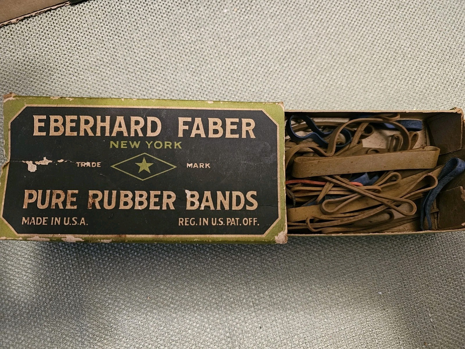 Antique Eberhard Faber Collectible Box Rubber Bands Advertising