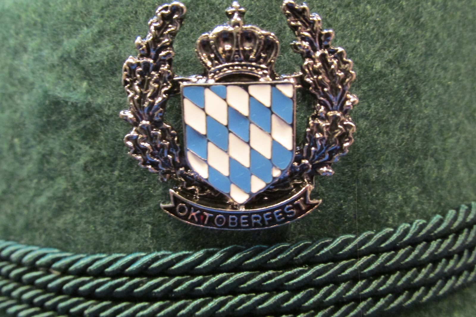Bavarian Shield with Crown  & Garland  Oktoberfest Hat Pin
