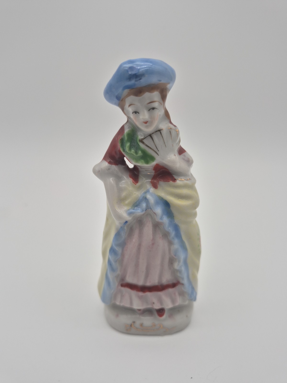 Vintage French Colonial Woman Porcelain 3.5\