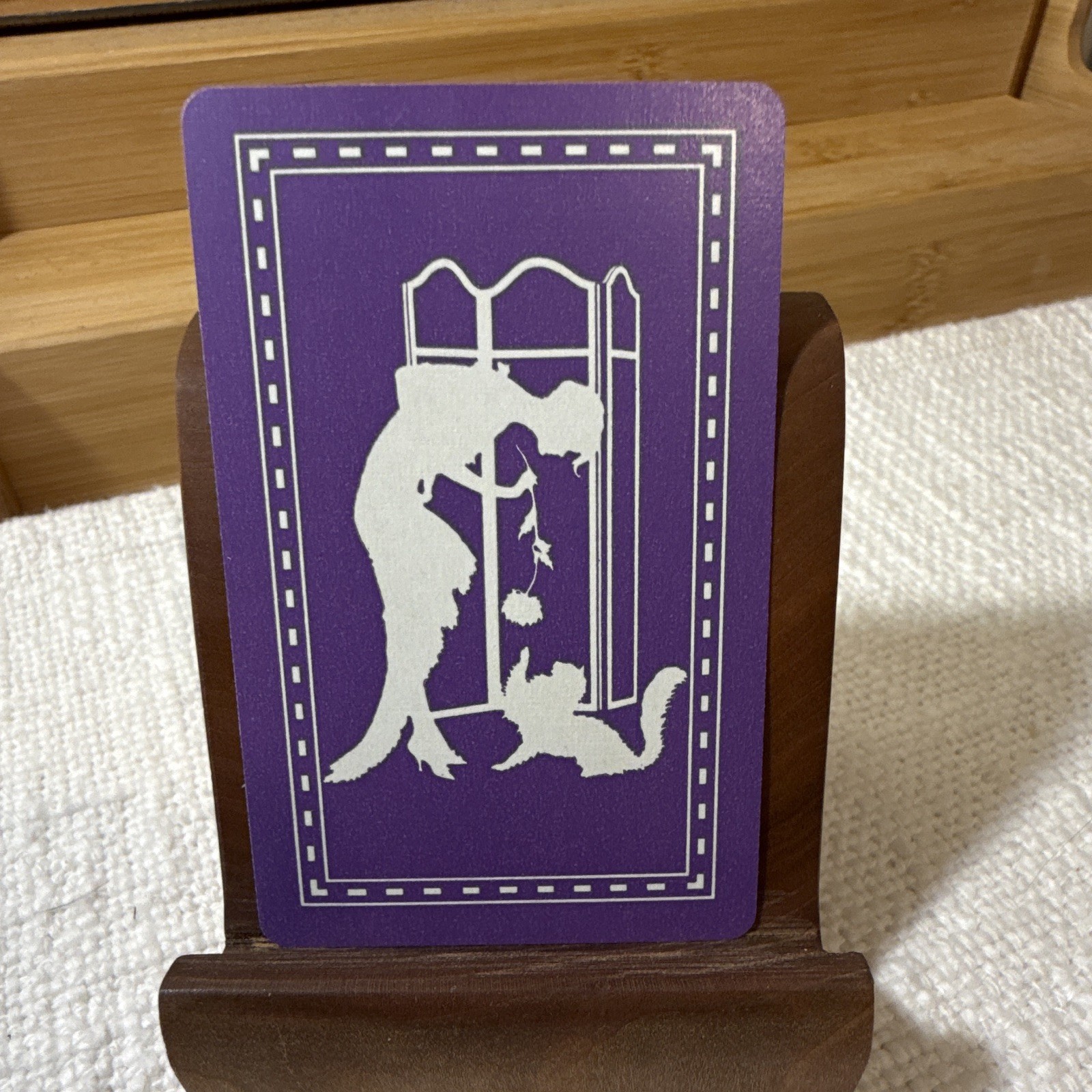 Vintage NOS Linen Silhouette Art Deco Lady with Kitty Single Playing Card