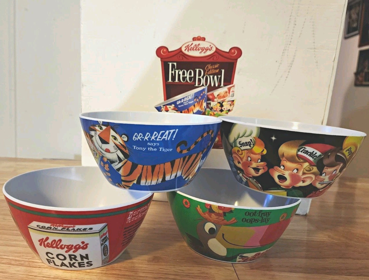 🥣Vtg 2006 Kellogg\'s 💯th Anniversary Cereal Bowls Set of 4 W/ Original Box..📦