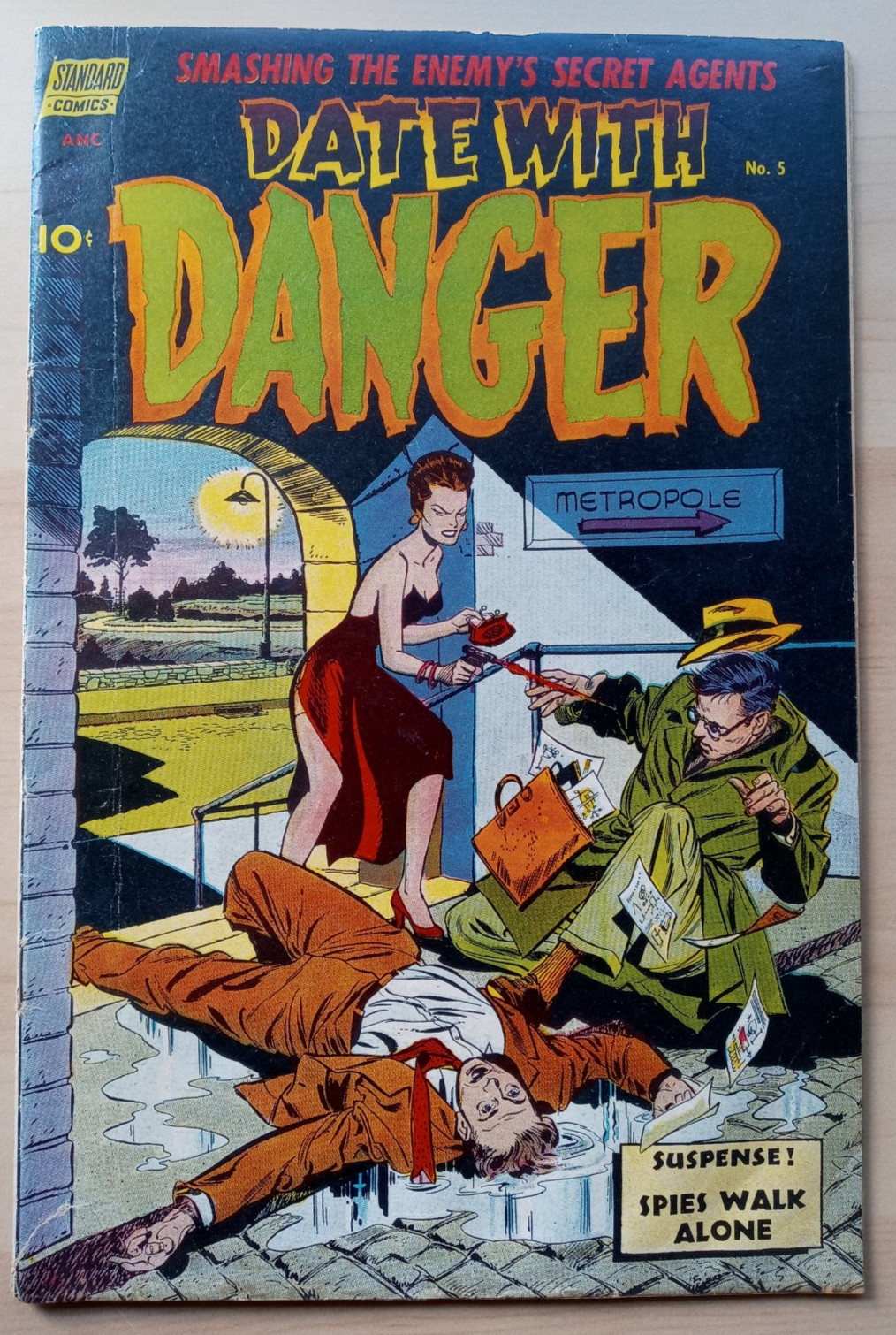 DATE WITH DANGER #5 (#1) Dec 1952 (Standard) Hypodermic Story - Classic Cover