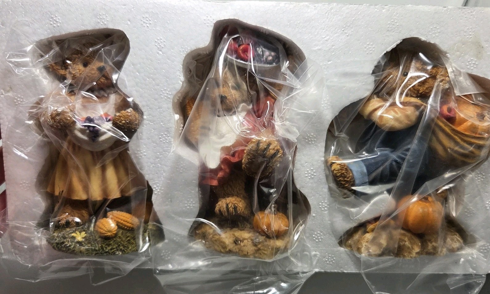 (3) NOS Fall Harvest Bear Figurines 11768 - 2002 Home Interiors Fruit Pumpkins