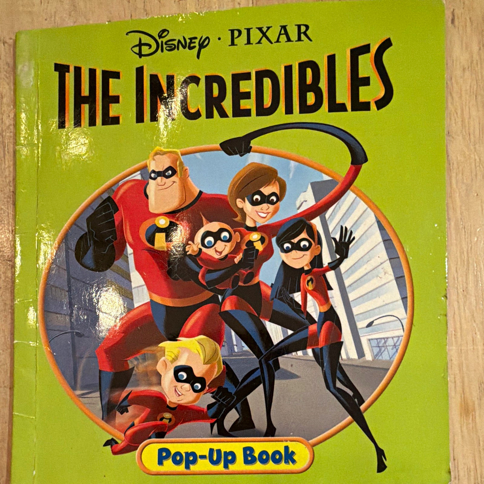 Disney Pixar The Incredibles Pop-Up Book (Disney Franchise)