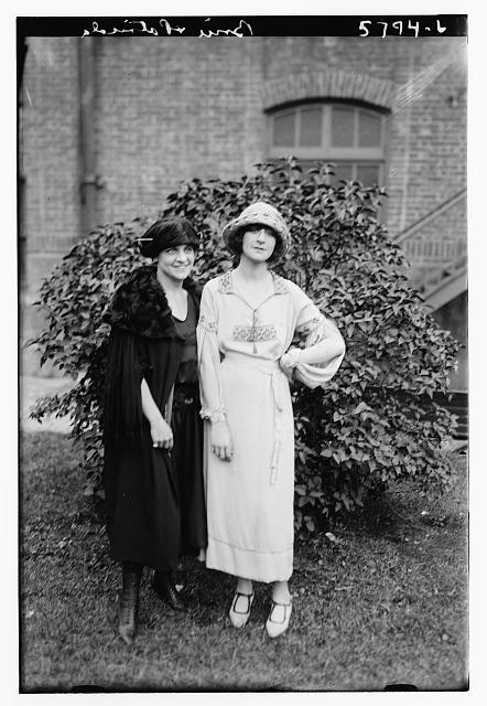 Photo:Fanny Brice Isabelle Patricola 1920s Vaudeville Portrait