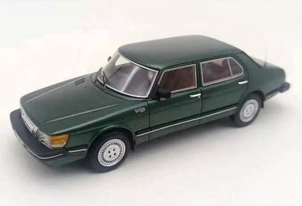 1/43 Saab 900 CD Turbo Diecast Model in Metallic Green MX41801053