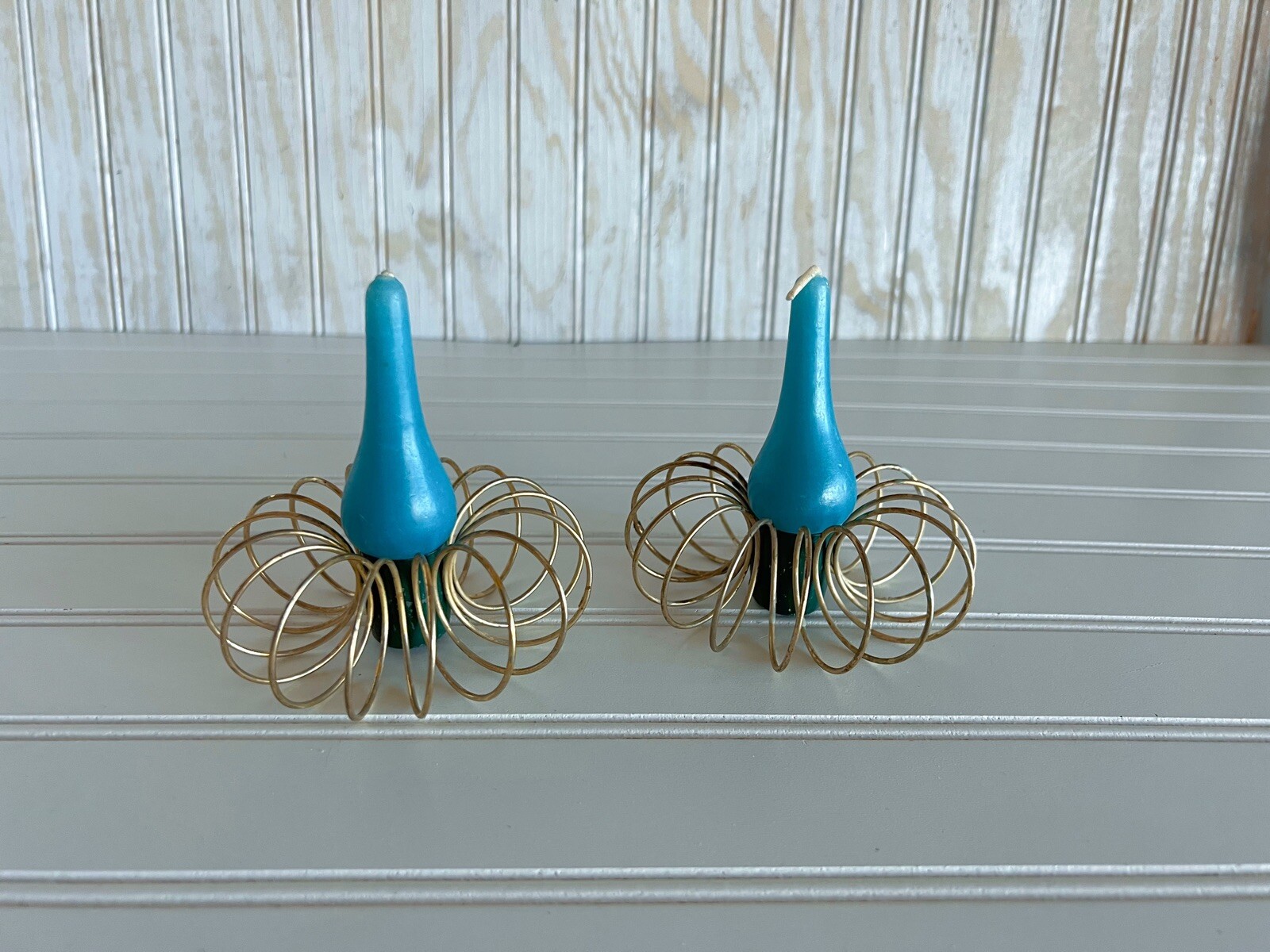 Vintage Mid Century Modern Gold Metal Wire Spring Napkin Candle Holder MCM