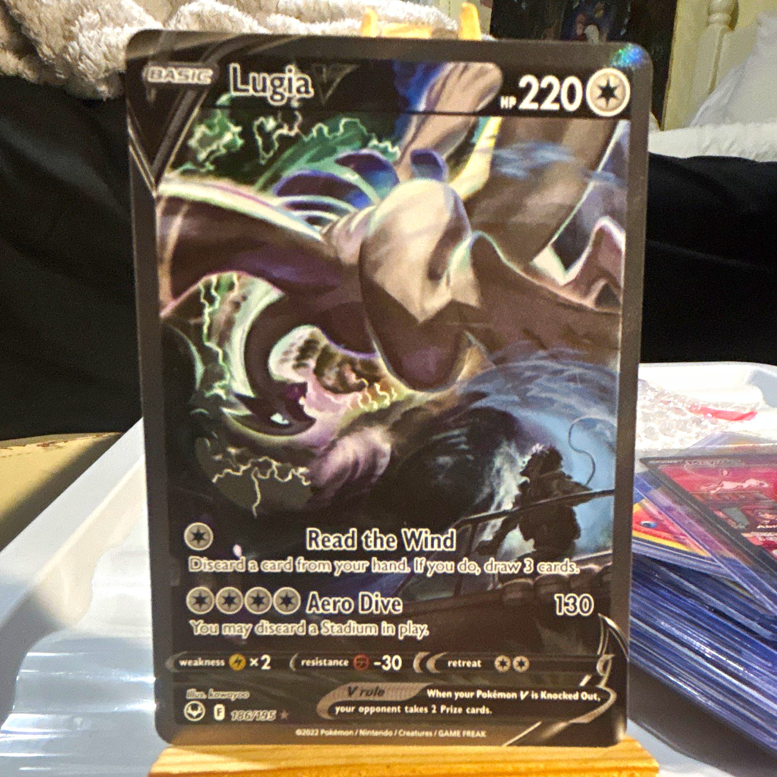 Pokémon TCG Lugia V 186/195 Silver Tempest Ultra Rare Full Art Holo 220HP
