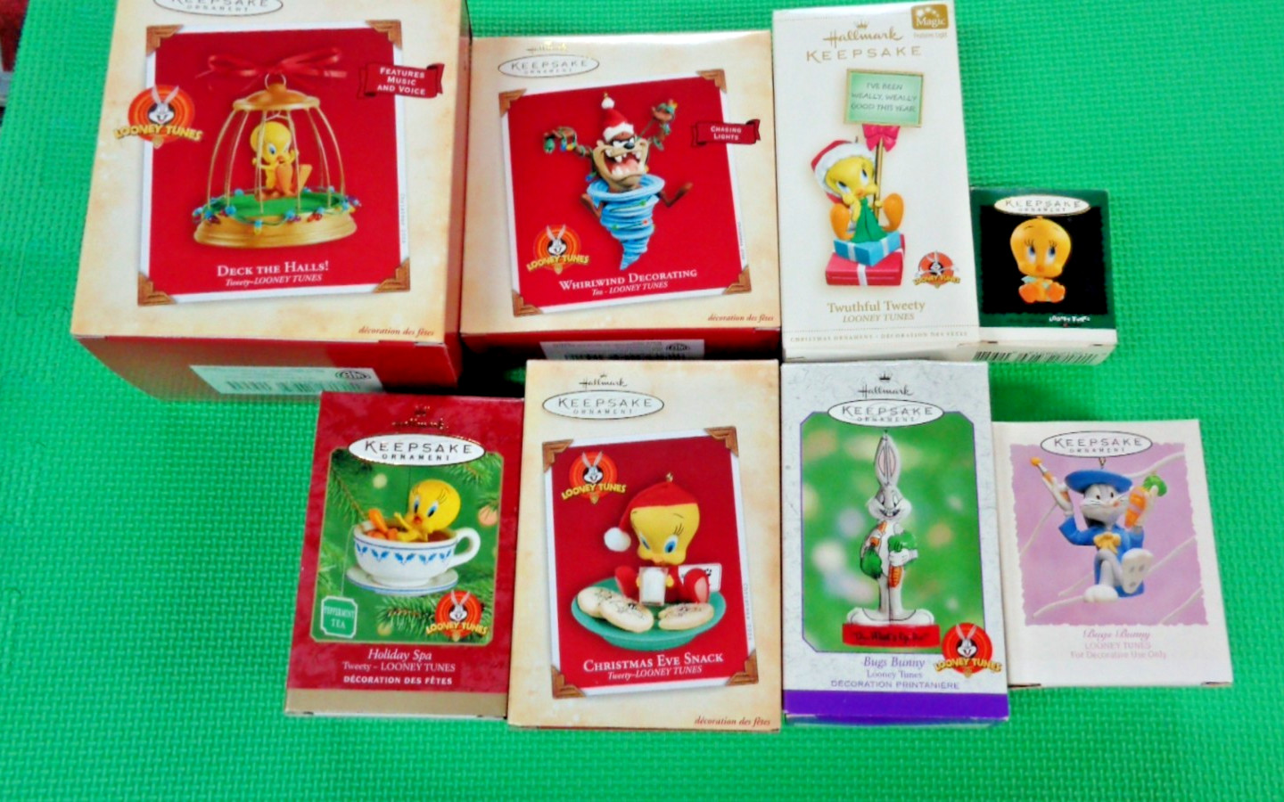 8 Hallmark Looney Tunes Ornaments NIB 1904-2006 Never opened MINT