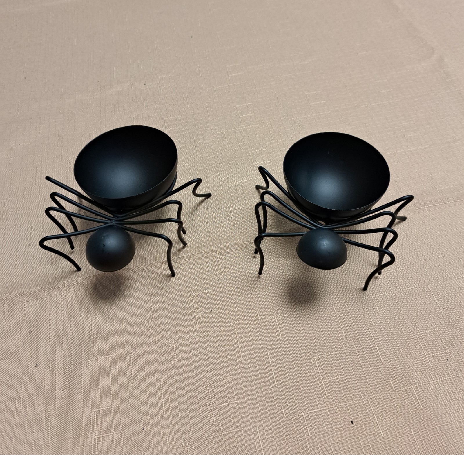 Bundle of indoor halloween decorations