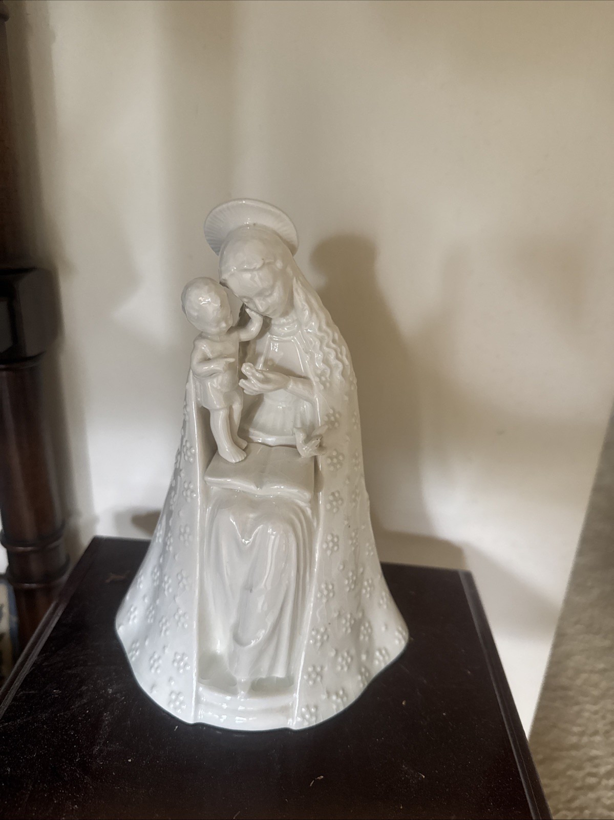 Rare Vintage M J Hummel Flower Madonna/Child Halo Jesus MaryBird Statue Ivory