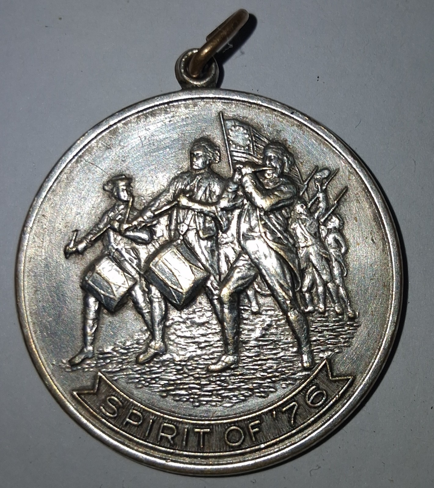 Vintage 1976 US Bicentennial Spirit of \'76 Medallion Pendant Medal Coin Charm