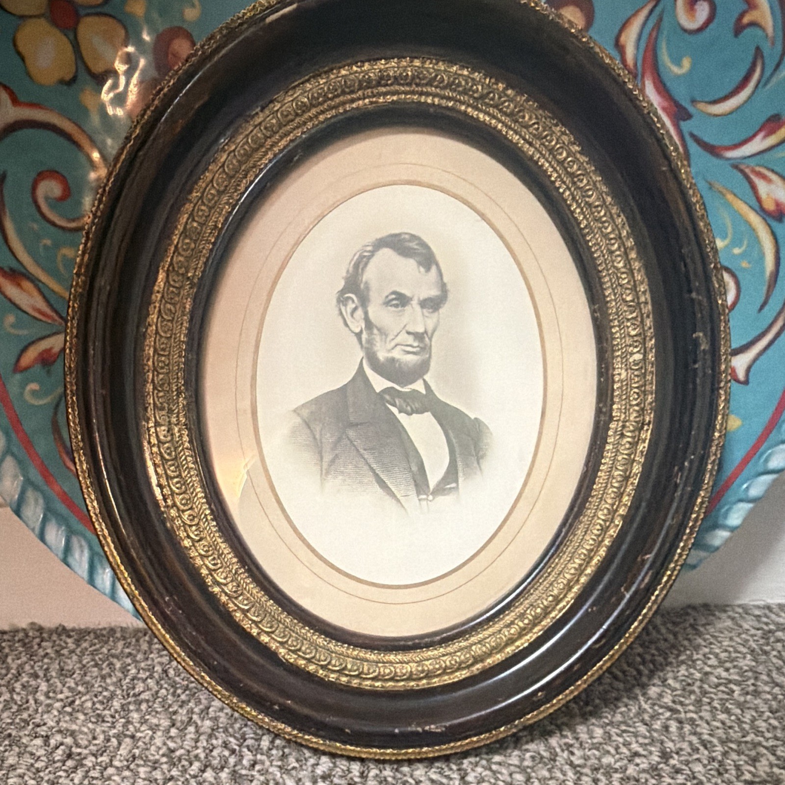 Vintage Oval Wood Picture Frame Black & Gold Trim Portrait Print Hanging