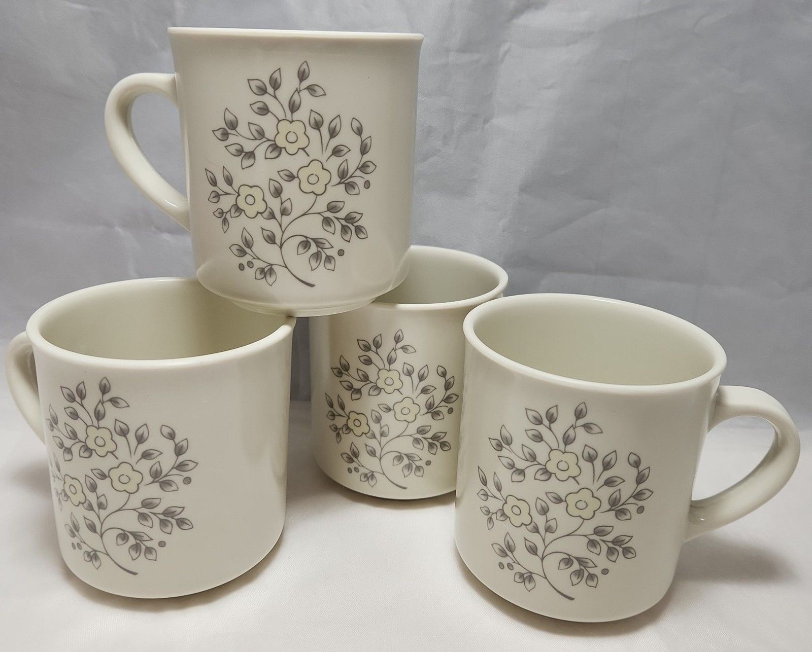 Eurita Reston Lloyd Ltd. Melamine Set of 4 Heirloom by Pfaltzgraff Mugs Cups