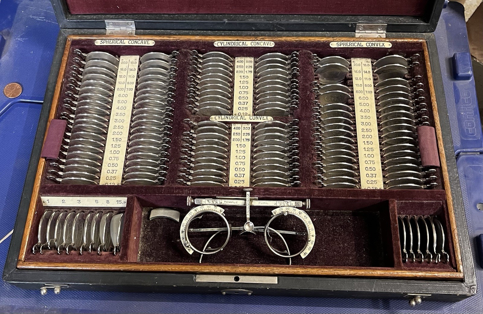 Antique American Optical Co Trial Lens Set Optometrist Eye Exam Kit w/ Case