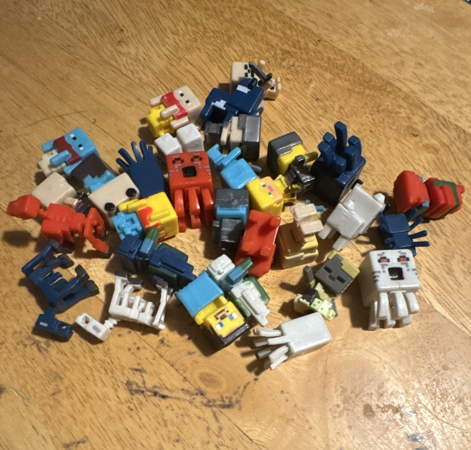 Minecraft Minifigure 30 Parts Bulk Lot Multicolor Plastic