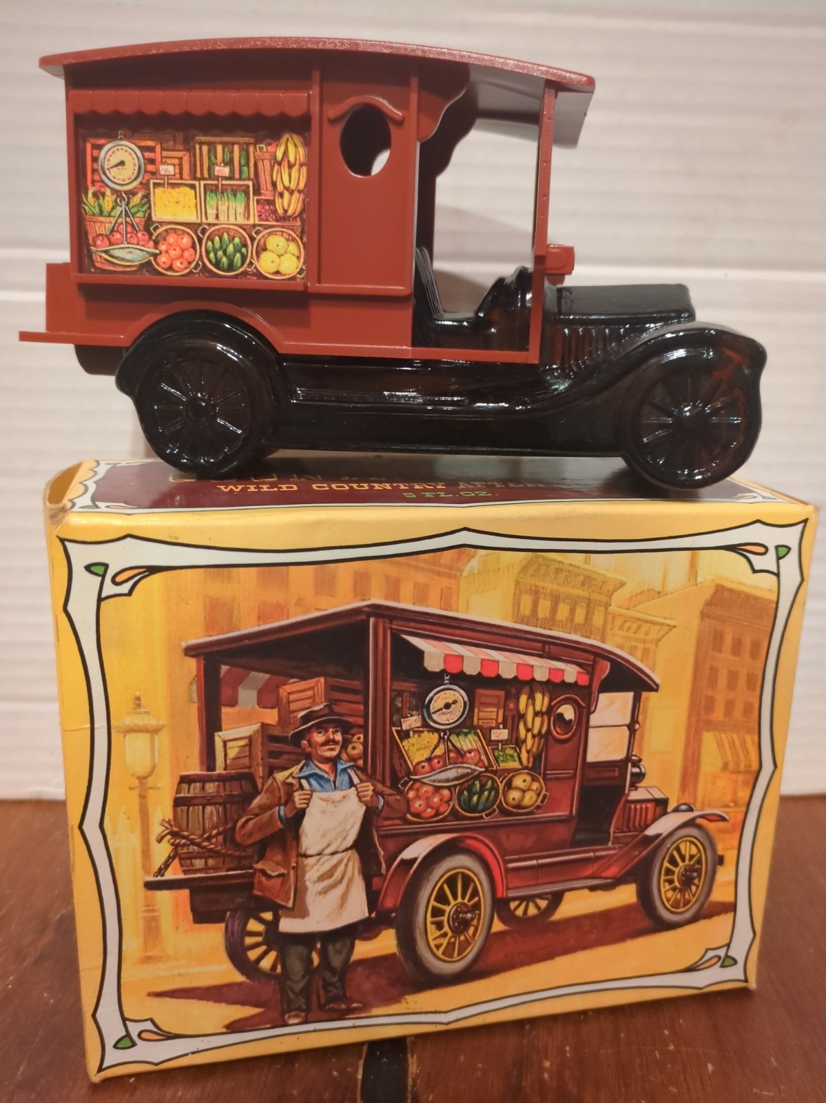 Vintage Avon Country Vendor \'Wild Country \'After Shave Model T Full Bottle w/Box