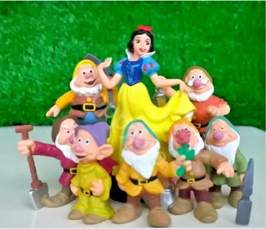 SNOW WHITE AND THE SEVEN DWARFS FIGURE SET- PVC- NEXT DAY 
